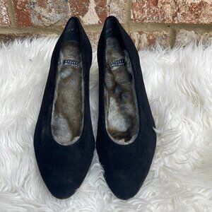 Stuart Weitzman Women's Black suede faux fur lined Size 7.5, 2.5” wedge